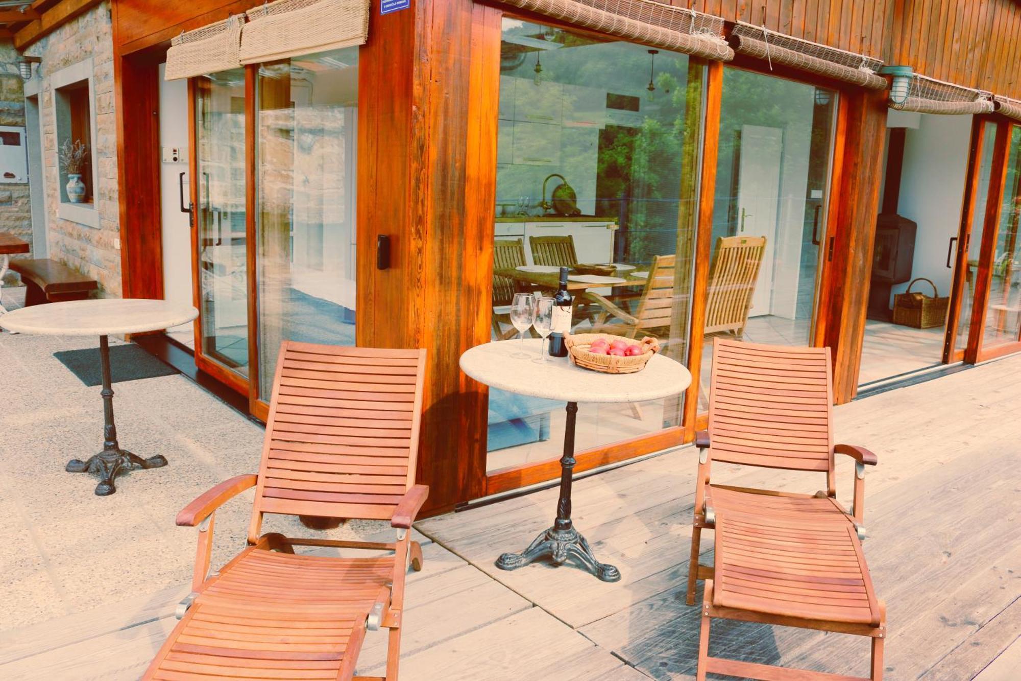 Piran Beach House - Private Oasis - Beachfront Apartment With A Sea View Terrace Exteriér fotografie